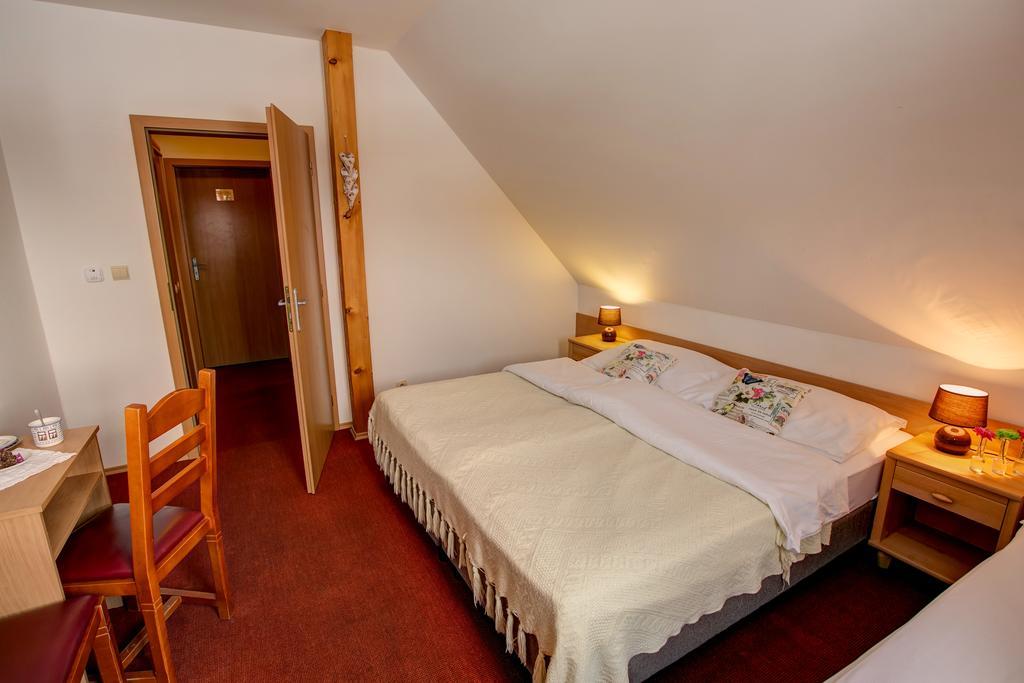 Hotel Koliba Greta Liptovská Sielnica Dış mekan fotoğraf